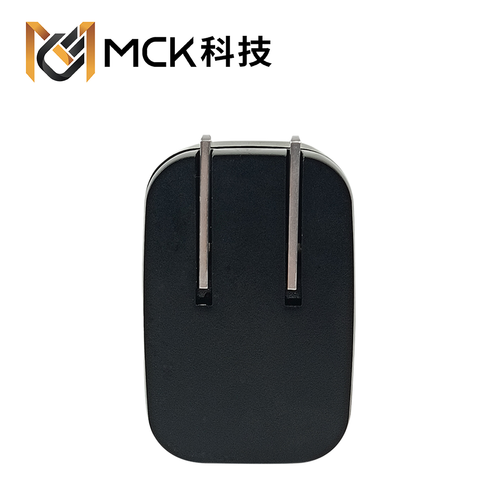MCK U367 氮化鎵三孔快充充電器67W:圖片 4